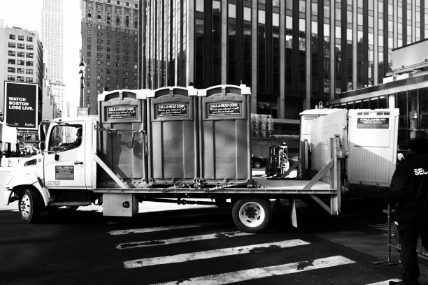 Best Portable toilet rental cost  in Flat Rock, MI